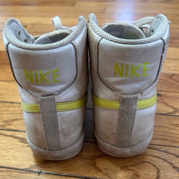 Nike Blazer Mid '77, size 6.5 W/ 5 M (37.5) - Picture 6 of 12